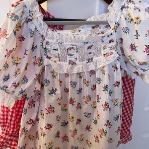 Doen Frances tops size medium